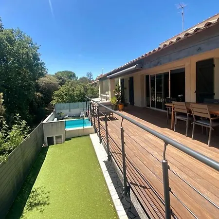 L'idylle - Maison Moderne Avec Piscine Hotell 3*